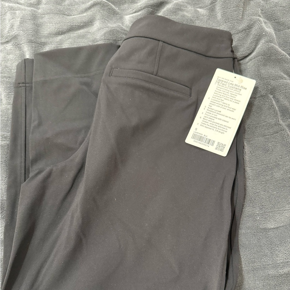 NWT Lululemon 7/8 Taper Pants size small